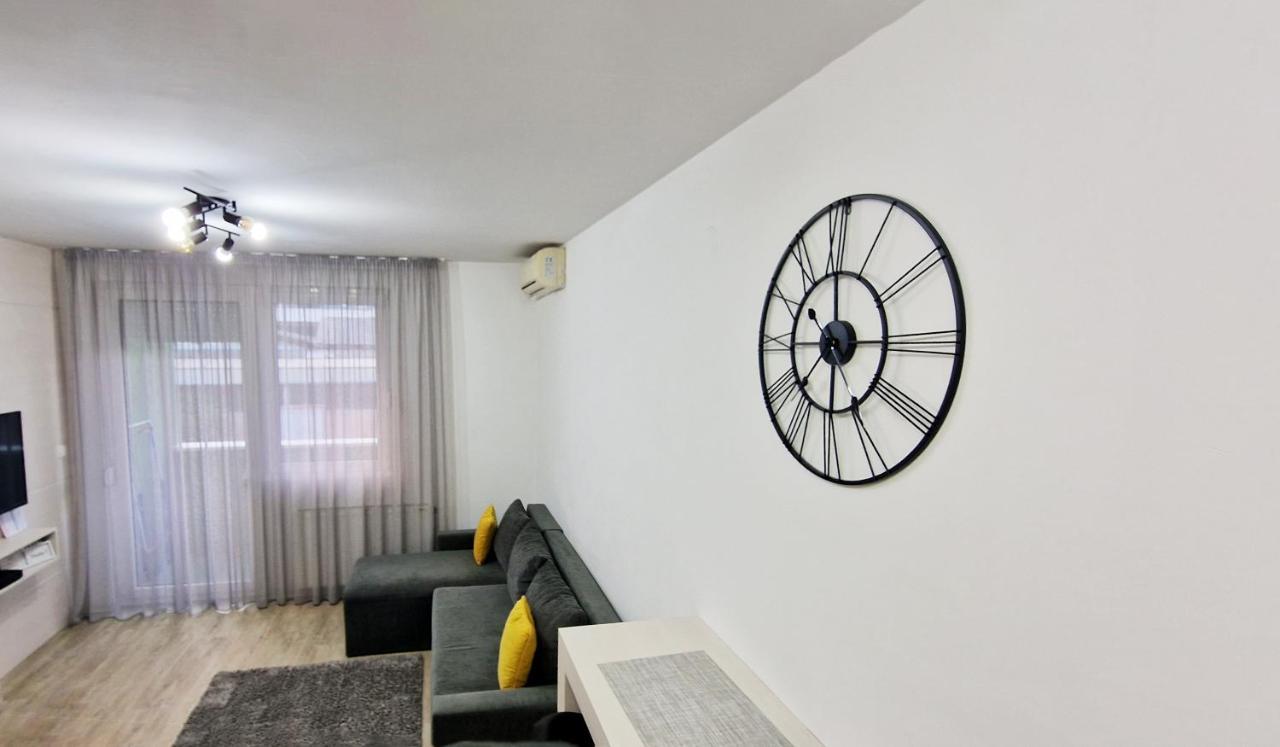 Studio 7 Apartment Novi Sad Exterior photo